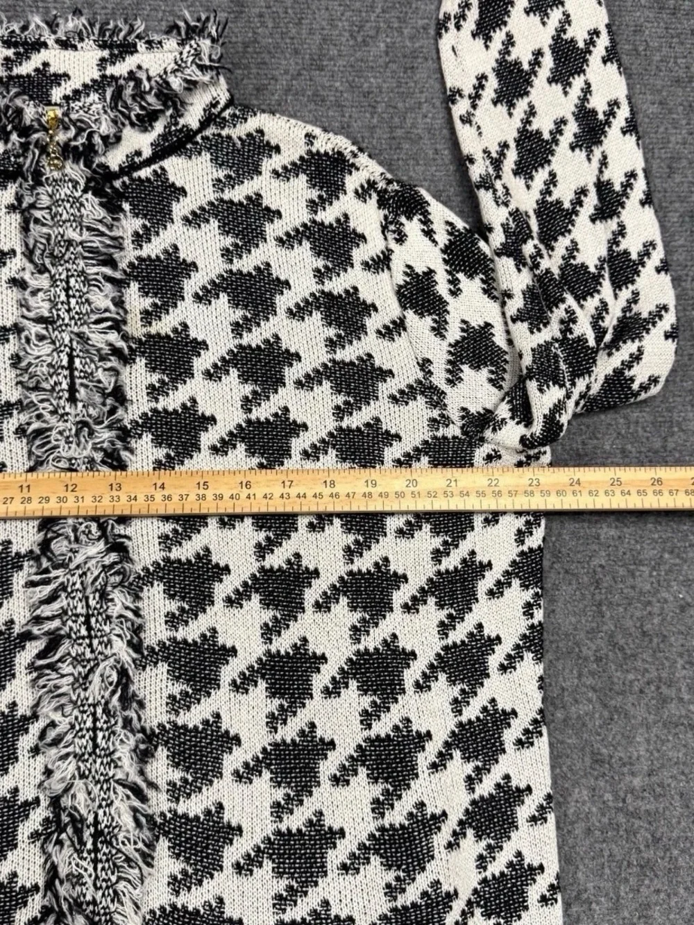 St. John Sport cardigan Size L